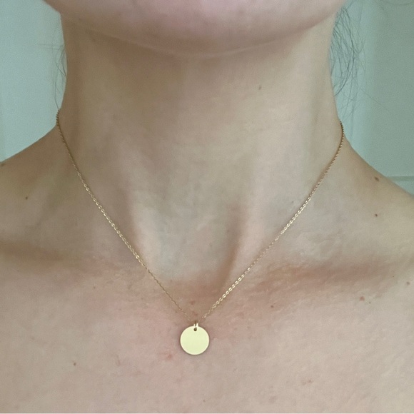 Gold filled dainty necklace simple circle disk pendant charm gold 16” chain - Picture 5 of 12